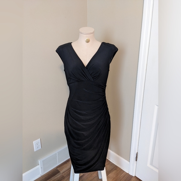 Dress - Picture 1 of 2